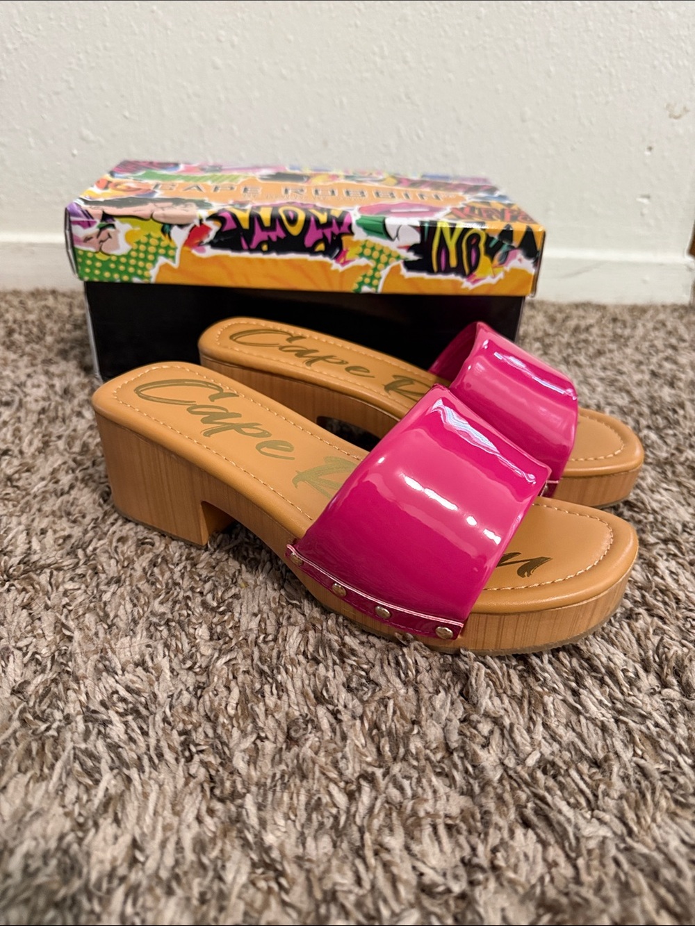 Cape Robbin Hot Pink Patent Slide Mule